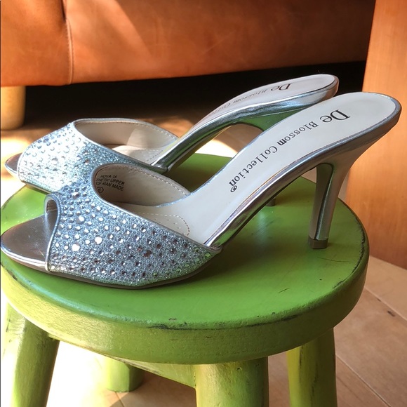 💍👑Cinderella Slippers 🥿 🥿 - Picture 4 of 8